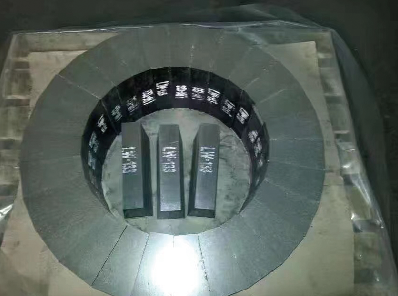 Magnesia carbon bricks